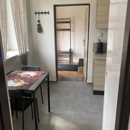 Linda Quarto em Acomodações Particulares Klaster Hradiste nad Jizerou